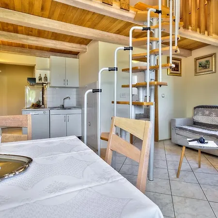 Lana House With Guest house 3*